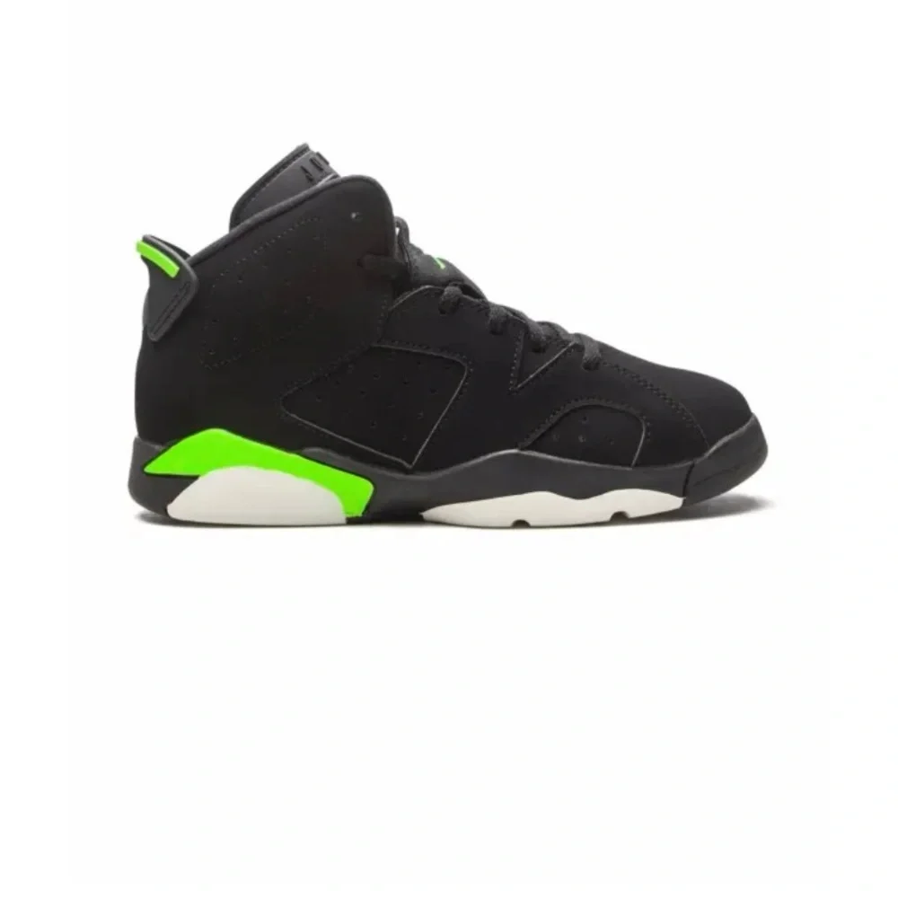 Jordan Retro 6 Kids Sneakers Black and Neon Green